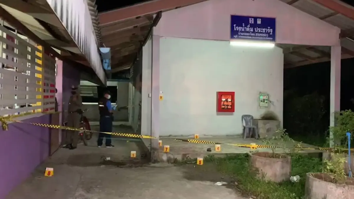 เจ็บทั้งคู่! “อดีตพี่เขย-น้องเมีย” ดวลปืนสนั่นศาลาหมู่บ้าน