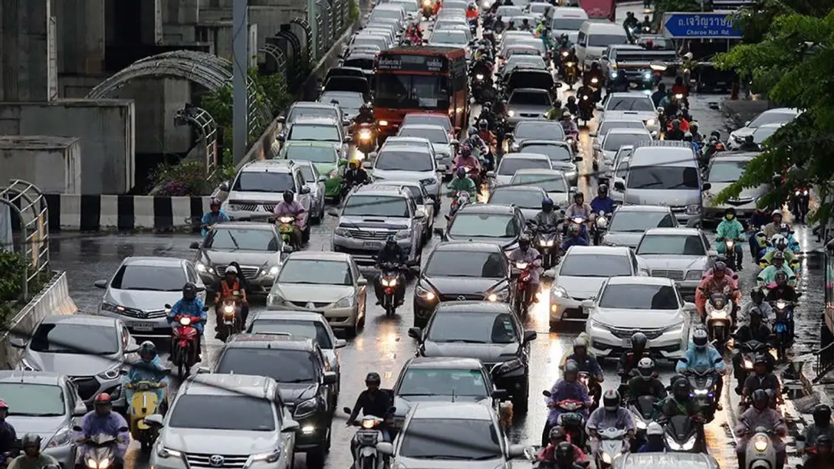 กูรูคาด "เบนซิน-ดีเซล" พุ่ง 2 ลิตร 100 หากน้ำมันดิบแตะ 200 เหรียญสหรัฐ/บาร์เรล