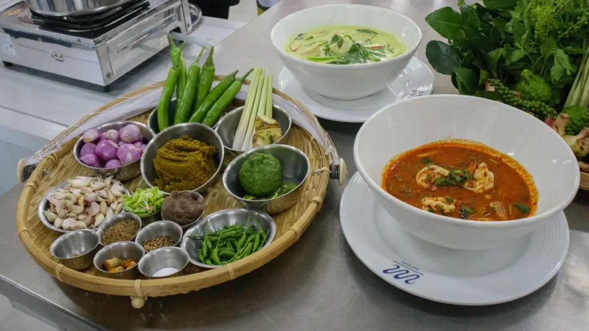 สวนนงนุชพัทยา ร่วมกับ วัดคีรีวงก์ เสริมทักษะความรู้ การกินอาหารสมุนไพร อย่างไรให้ปลอดภัย ปลอดโรคหวังให้คนหันมากินอาหารไทย ต้านโรคภัย