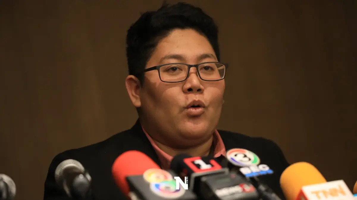 "กวินนาถ"ยันกินข้าวร่วมวงผู้กองมาตามคำชวน"พีระวิทย์"หวังถกแก้กม.ลูก "กวินนาถ"ยันกินข้าวร่วมวงผู้กองมาตามคำชวน"พีระวิทย์"หวังถกแก้กม.ลูก