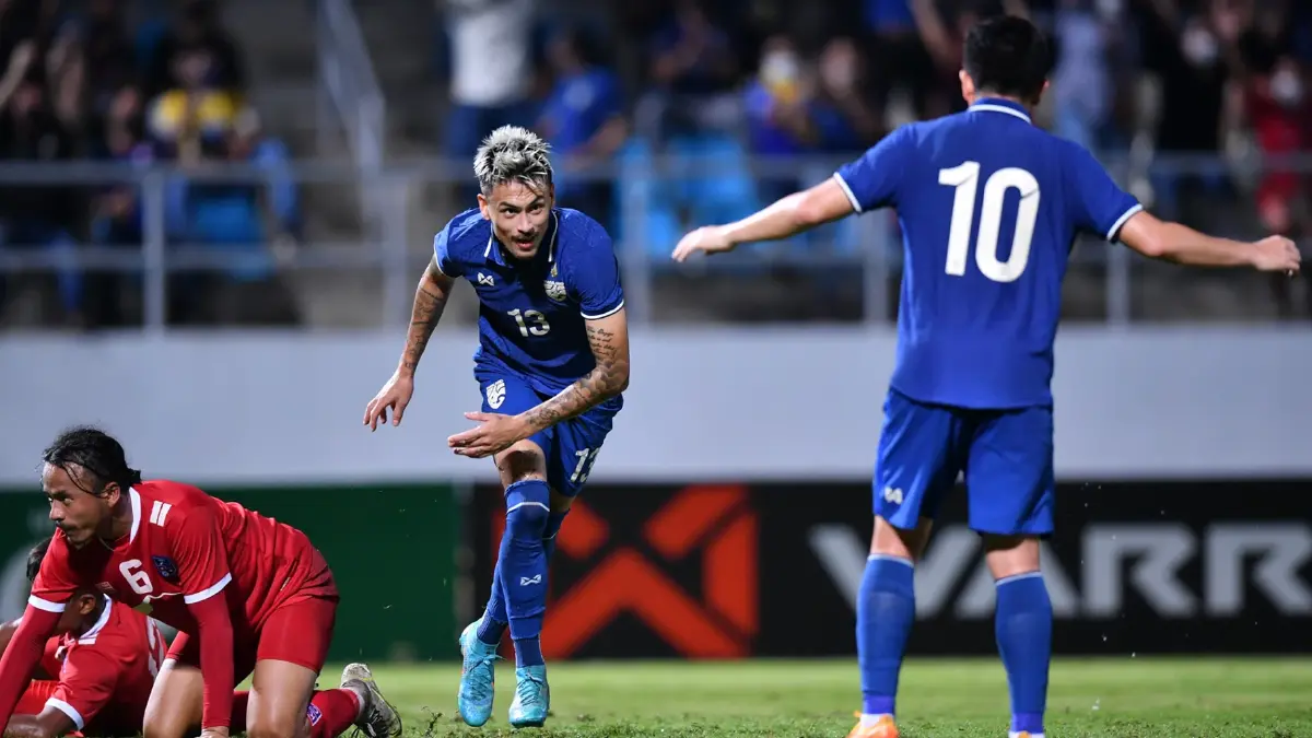 "ช้างศึก"อัดเนปาล 2-0 อุ่นฟีฟ่าเดย์ "โรลเลอร์-เชาว์วัฒน์"ซัดคนละลูก