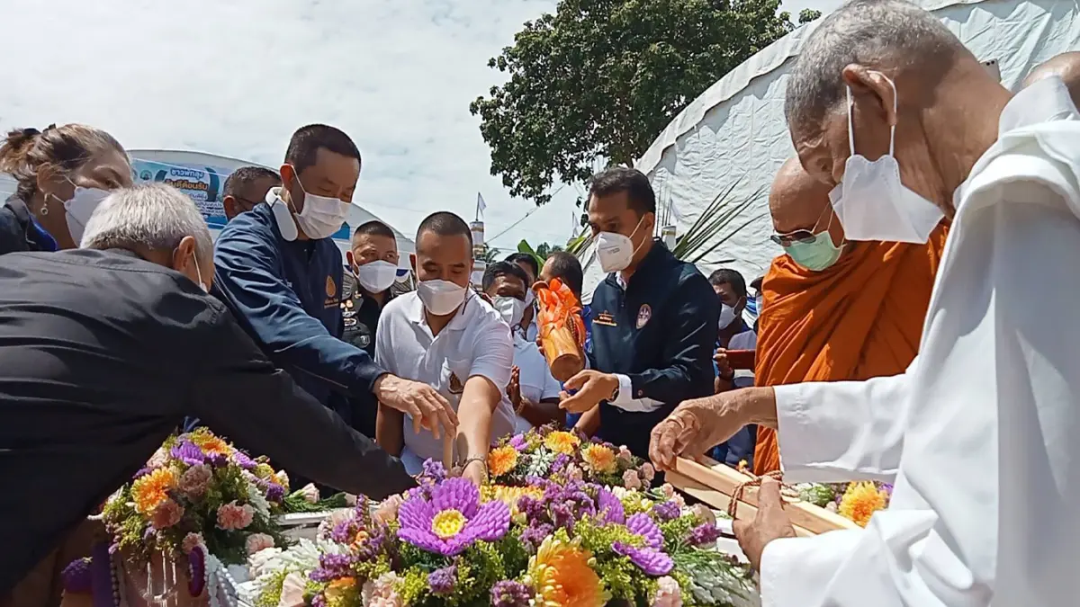 "ศักดิ์สยาม" วางศิลาฤกษ์สะพานข้ามทะเลสาบสงขลา-พัทลุง งบ 5,000 ล้านบ. "ศักดิ์สยาม" วางศิลาฤกษ์สะพานข้ามทะเลสาบสงขลา-พัทลุง งบ 5,000 ล้านบ.
