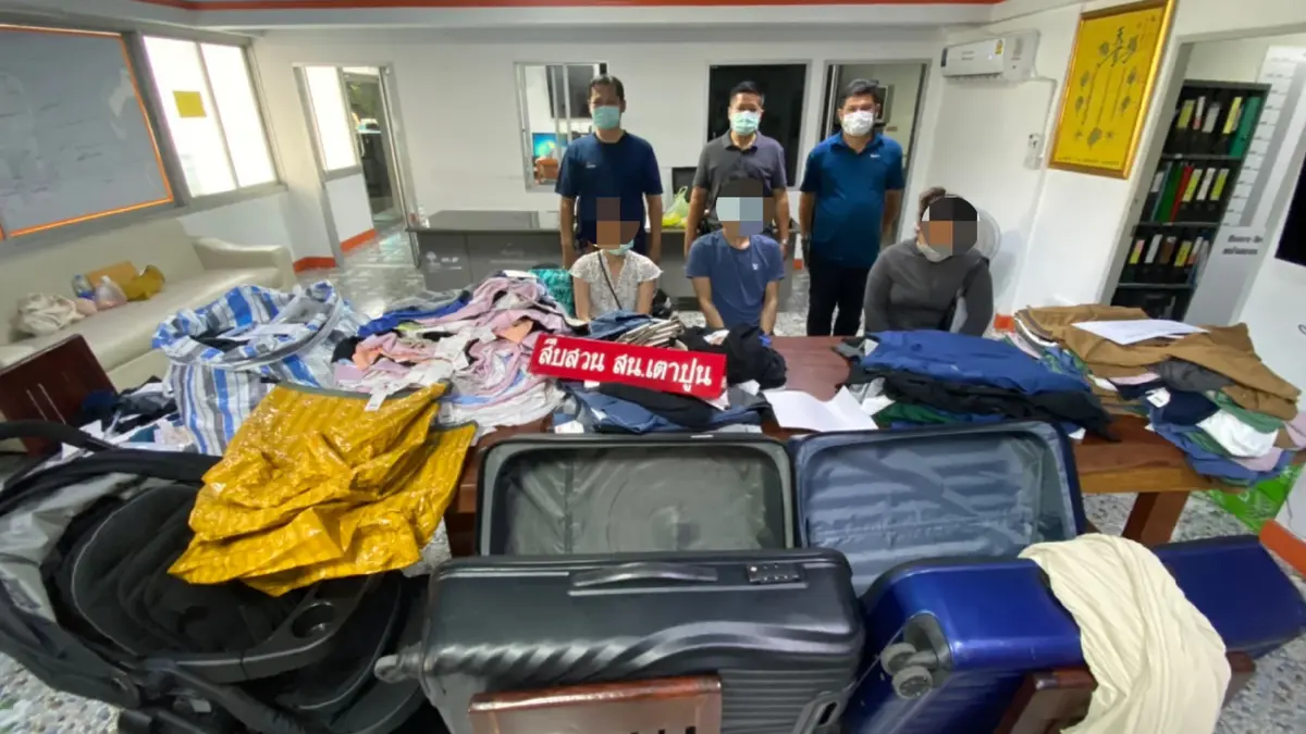 แก๊งเวียดนาม ตระเวนกรุงฯ ฉกเสื้อผ้ายูนิโคล่ ส่งขายต่อบ้านเกิด แก๊งเวียดนาม ตระเวนกรุงฯ ฉกเสื้อผ้ายูนิโคล่ ส่งขายต่อบ้านเกิด