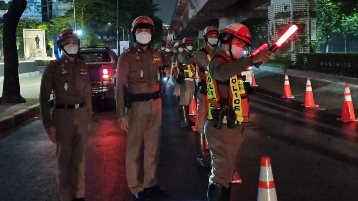 จราจรกลาง ตรวจจุดเสี่ยง ในพื้นที่ กทม. ช่วงเทศกาลสงกรานต์2565 จราจรกลาง ตรวจจุดเสี่ยง ในพื้นที่ กทม. ช่วงเทศกาลสงกรานต์2565