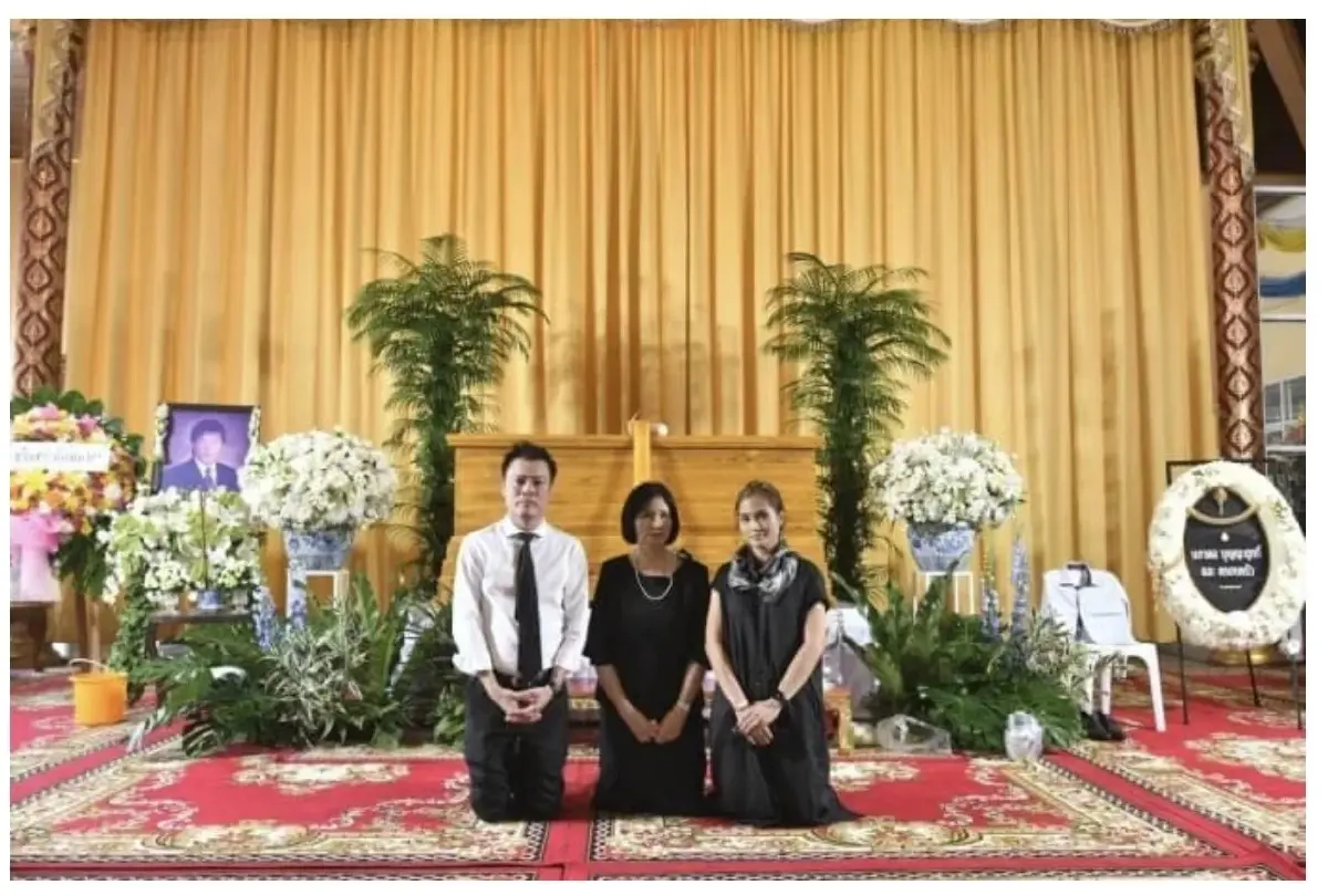 "เป้ ศุภวิทย์" เตรียมแถลงข่าว หลังเผย คุณพ่อไม่ได้ เสียชีวิตจากมะเร็งปอด "เป้ ศุภวิทย์" เตรียมแถลงข่าว หลังเผย คุณพ่อไม่ได้ เสียชีวิตจากมะเร็งปอด