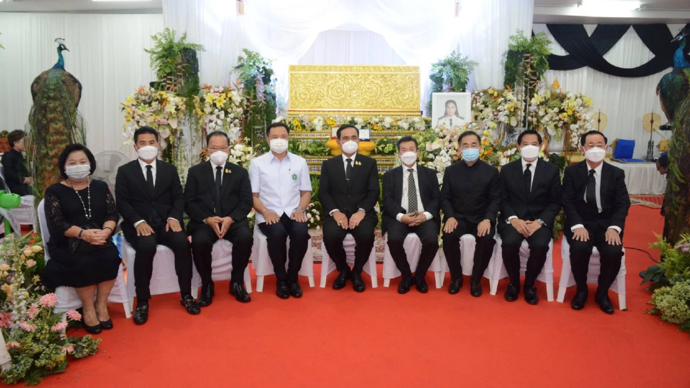 "บิ๊กตู่" ร่วมงานศพ ลูกสาว "ชัช เตาปูน" ส.ส. ร่วมแสดงความเสียใจคับคั่ง