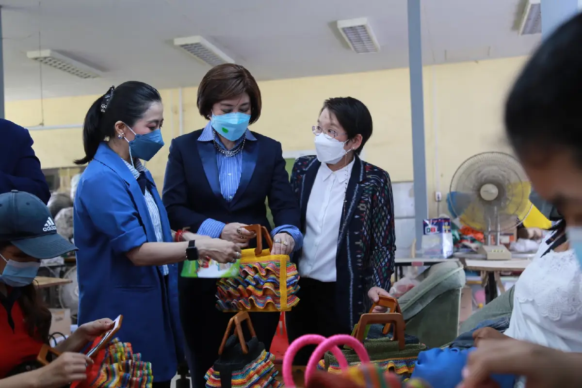 กมธ.แรงงานลุยเพชรบุรี! พัฒนาศักยภาพ รง.นอกระบบ กมธ.แรงงานลุยเพชรบุรี! พัฒนาศักยภาพ รง.นอกระบบ