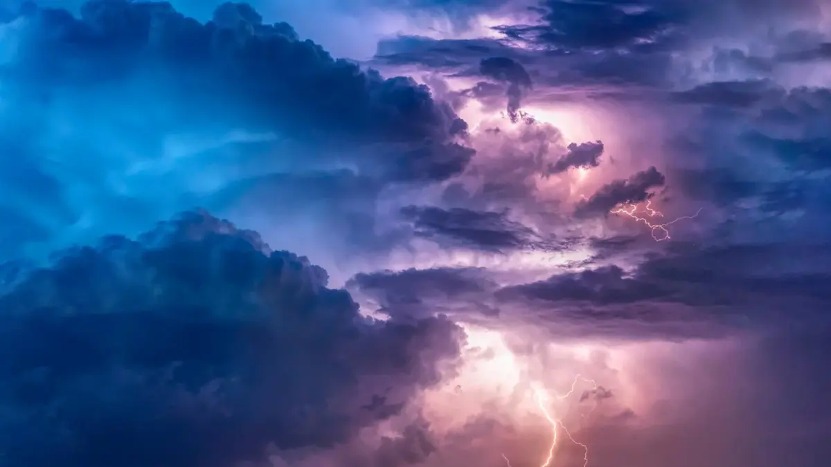 สภาพอากาศวันนี้ ยังคงมีฝนตกทั่วไป ใต้ฝั่งอันดามันฝนหนักคลื่นลมแรง