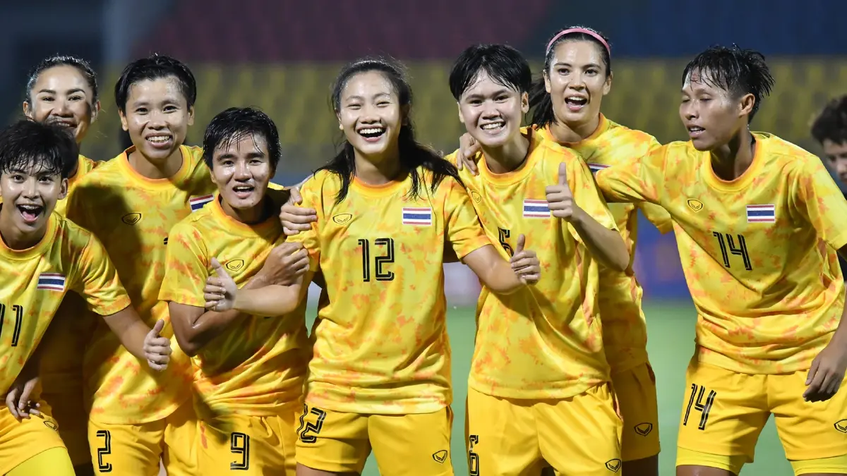 "ชบาแก้ว" ทุบสิงคโปร์ 3-0 ประเดิมซีเกมส์ "มิโยะ" รับต้องปรับเรื่องจบสกอร์ "ชบาแก้ว" ทุบสิงคโปร์ 3-0 ประเดิมซีเกมส์ "มิโยะ" รับต้องปรับเรื่องจบสกอร์