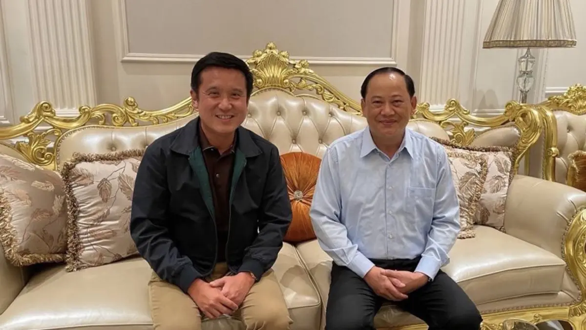 "ชัยวุฒิ" พบ รองนายกรัฐมนตรี เเละ รมว.ICT ลาว ป้องภัยออนไลน์ "ชัยวุฒิ" พบ รองนายกรัฐมนตรี เเละ รมว.ICT ลาว ป้องภัยออนไลน์