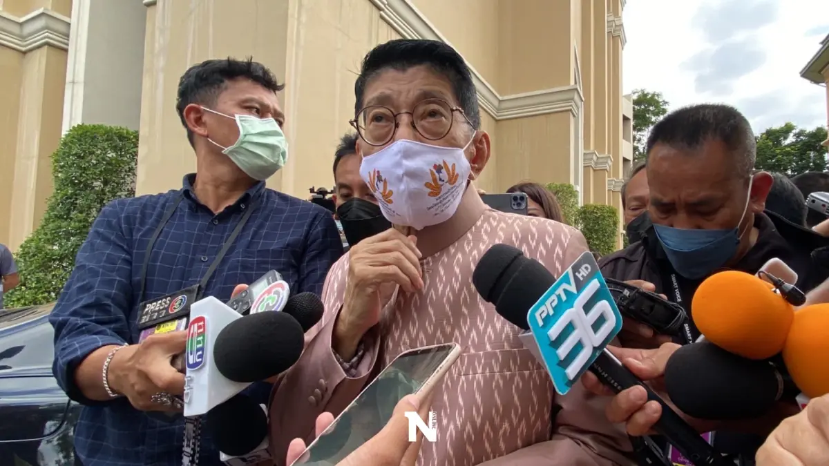 "วิษณุ"เปิดช่องยื่นตีความ 8 ปีนายกฯควรทำใกล้ๆวัน "วิษณุ"เปิดช่องยื่นตีความ 8 ปีนายกฯควรทำใกล้ๆวัน