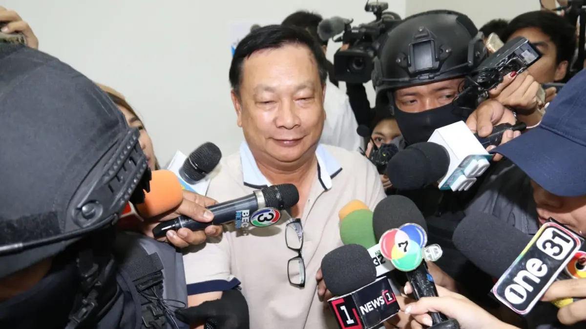 ศาลสั่งจำคุกอีก 3 ปี "บรรยิน" อดีต รมช.พาณิชย์ คดีสั่งคนช่วยแหกคุก ศาลสั่งจำคุกอีก 3 ปี "บรรยิน" อดีต รมช.พาณิชย์ คดีสั่งคนช่วยแหกคุก