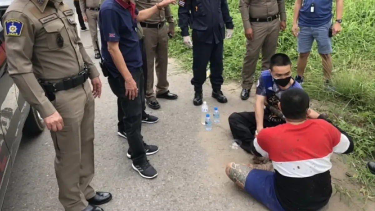 3 นช. แหกคุกหนองคาย หนีทั้งโซ่ตรวน ตร.ตามตัวกลับมาได้ 2 ยังรอด 1 3 นช. แหกคุกหนองคาย หนีทั้งโซ่ตรวน ตร.ตามตัวกลับมาได้ 2 ยังรอด 1