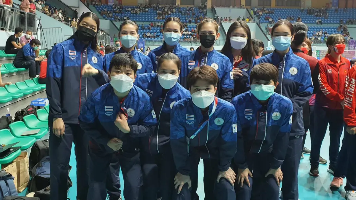 ไทยพิชิตอินโด 3-0 คู่ คว้าแชมป์แบดมินตันทีมหญิงซีเกมส์สมัย 8 ไทยพิชิตอินโด 3-0 คู่ คว้าแชมป์แบดมินตันทีมหญิงซีเกมส์สมัย 8