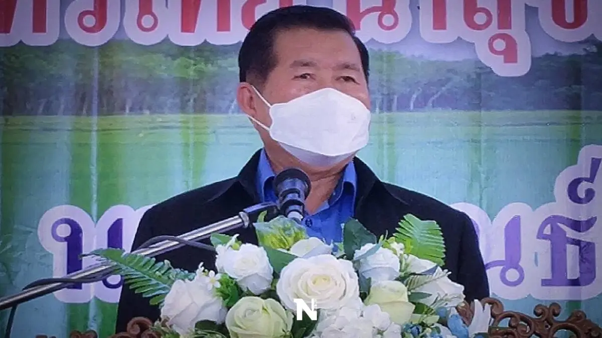 "นิพนธ์"มอบโฉนดที่ดินให้ชาวพัทลุงลดเหลื่อมล้ำสร้างหลักประกันมั่นคง