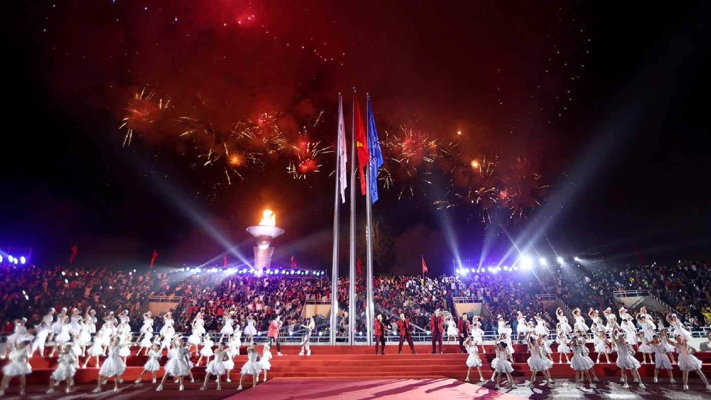 ประมวลภาพพิธีเปิด "ซีเกมส์ 2021" เวียดนามจัดการแสดงสุดประทับใจ