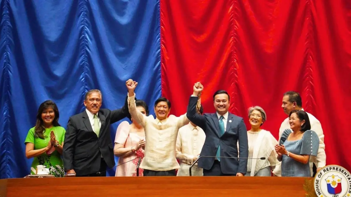 สภาฟิลิปปินส์รับรอง “มาร์กอส” ปธน.คนใหม่ท่ามกลางการประท้วง สภาฟิลิปปินส์รับรอง “มาร์กอส” ปธน.คนใหม่ท่ามกลางการประท้วง