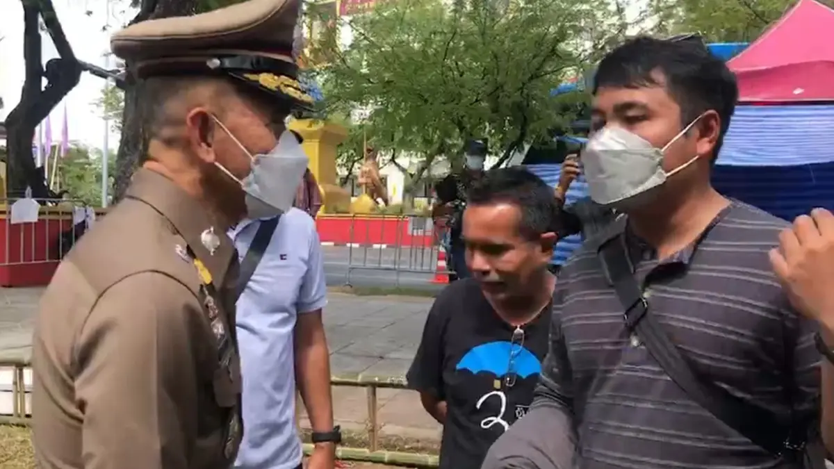 ตร.เจรจาแกนนำม็อบหน้ายูเอ็น ส่งความห่วงใยถึงผู้ชุมนุม