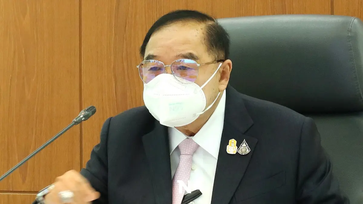 "บิ๊กป้อม"ชิ่งสื่อเปลี่ยนที่ประชุม เลี่ยงตอบปมร้อนพรรคเศรษฐกิจไทย "บิ๊กป้อม"ชิ่งสื่อเปลี่ยนที่ประชุม เลี่ยงตอบปมร้อนพรรคเศรษฐกิจไทย