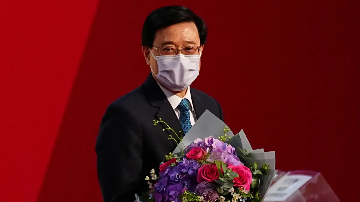 "จอห์น ลี" ได้รับเลือกตั้งเป็นผู้บริหารสูงสุดของฮ่องกงตามคาด "จอห์น ลี" ได้รับเลือกตั้งเป็นผู้บริหารสูงสุดของฮ่องกงตามคาด
