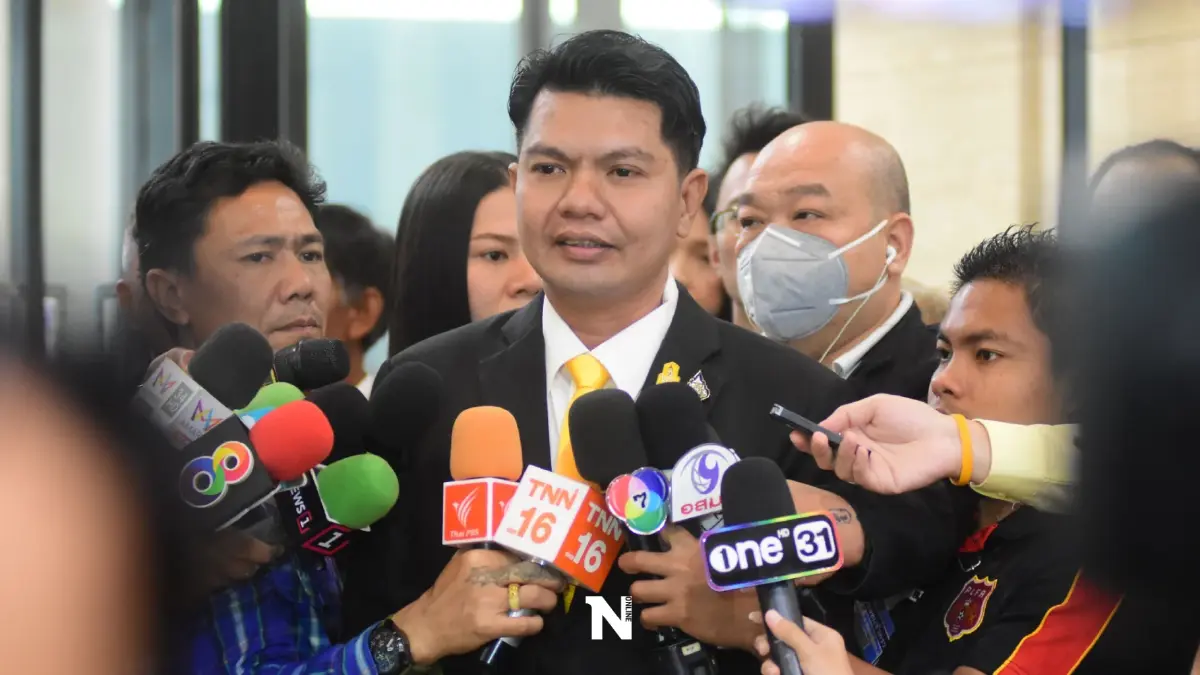 "พีระวิทย์"แย้ม 1 มิ.ย."ผู้กองธรรมนัส"อาจร่วมวงกินข้าวเย็น "พีระวิทย์"แย้ม 1 มิ.ย."ผู้กองธรรมนัส"อาจร่วมวงกินข้าวเย็น