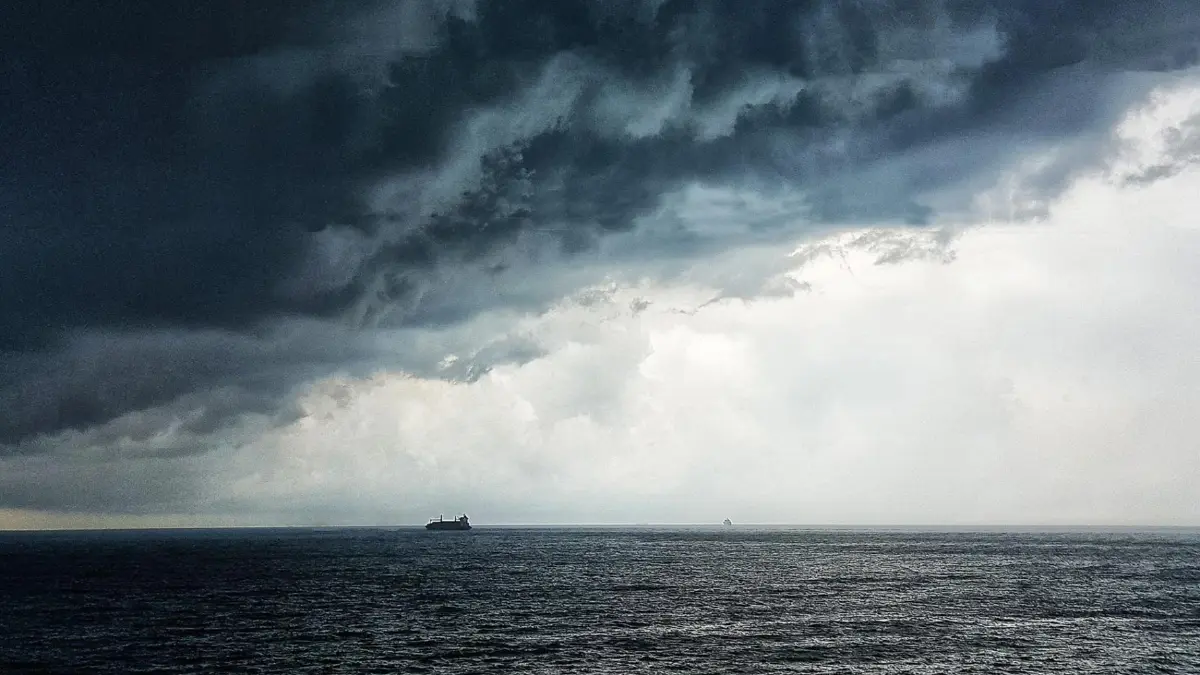 พยากรณ์อากาศวันนี้ อุตุฯ เตือน ใต้ ฝนตกหนัก ขอปชช.เฝ้าระวังน้ำท่วมฉับพลัน