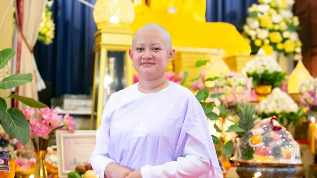 “หมอปลาย พรายกระซิบ” บวชชีพรหมโพธิ ก่อนบินสู่ศรีลังกา บวชภิกษุณี 1 ปี