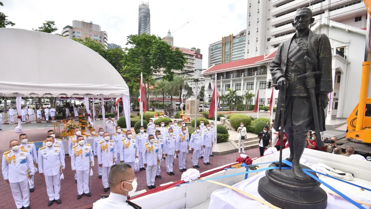 ตร.บวงสรวงอัญเชิญ “พระบรมราชานุสาวรีย์ ร.4” เพื่อบูรณะ