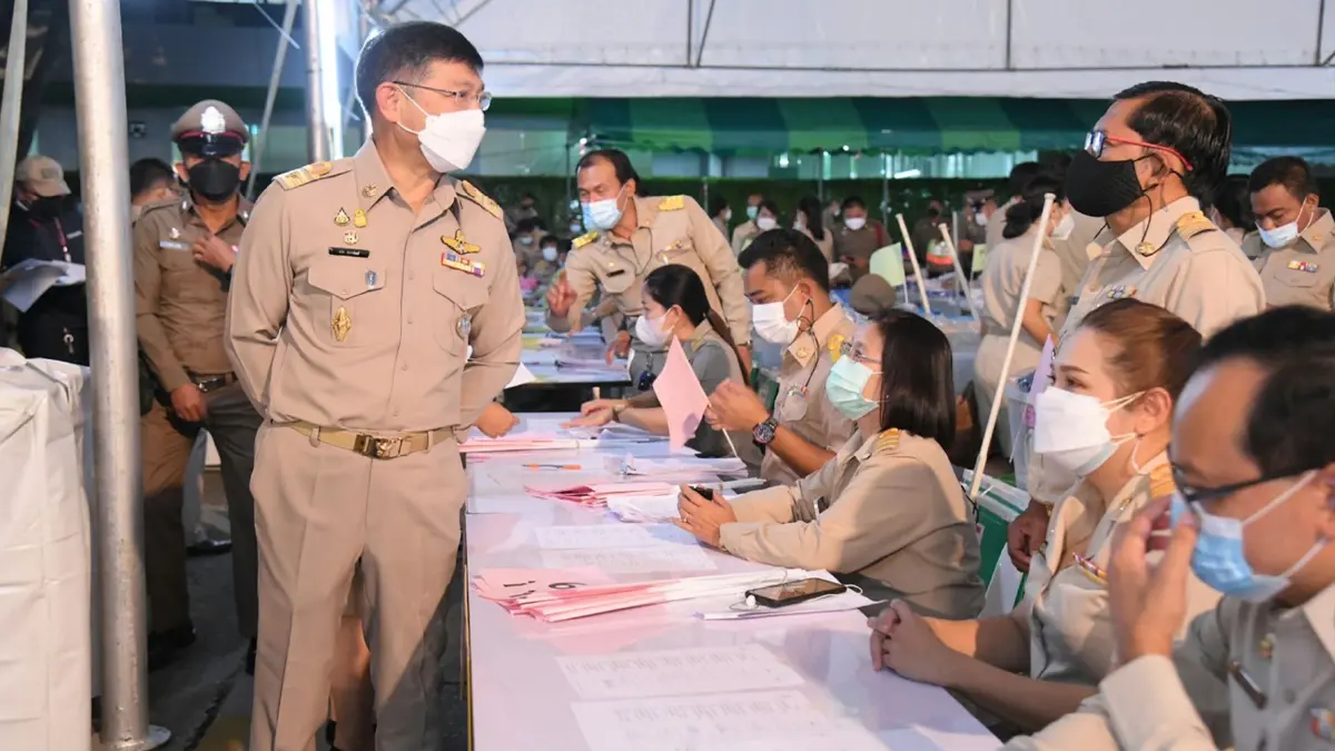ส่งหีบบัตรเลือกตั้งประจำหน่วย 50 เขตแล้ว ปลัดกทม.ชวนออกมาใช้สิทธิ์เช้านี้ ส่งหีบบัตรเลือกตั้งประจำหน่วย 50 เขตแล้ว ปลัดกทม.ชวนออกมาใช้สิทธิ์เช้านี้