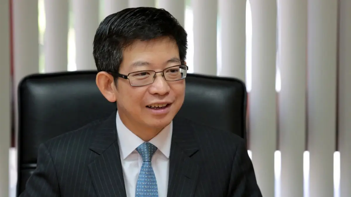 "ดร.กอบศักดิ์" แนะรับมือ 7 ปัจจัยเสี่ยงฉุดเศรษฐกิจ