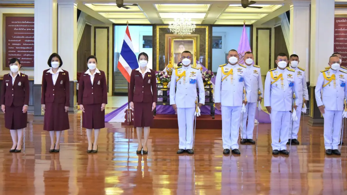 ตร. ถวายพระพรชัยมงคล พระบรมราชินี 44 พรรษา ตร. ถวายพระพรชัยมงคล พระบรมราชินี 44 พรรษา
