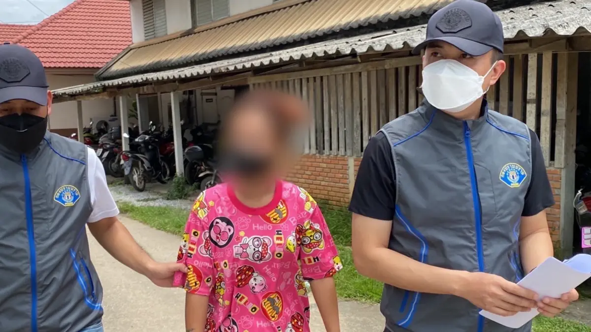 รวบ "สาวแสบ" เปิดบัญชีม้าร่วมแก๊งโรแมนซ์สแกม เสียหาย 6.2 พันล้านบาท รวบ "สาวแสบ" เปิดบัญชีม้าร่วมแก๊งโรแมนซ์สแกม เสียหาย 6.2 พันล้านบาท
