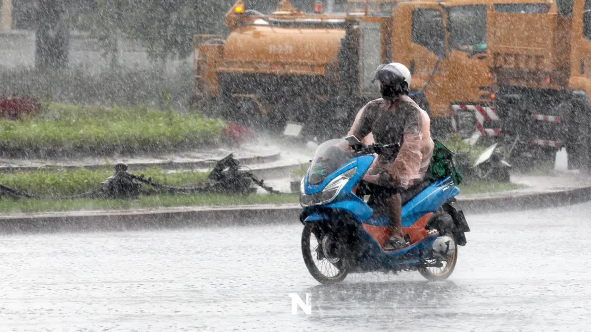 กรมอุตุฯ เตือนมีฝนตกเพิ่ม "เหนือ-อีสาน-ใต้"อ่วม กทม.ฝนร้อยละ 60 ของพื้นที่