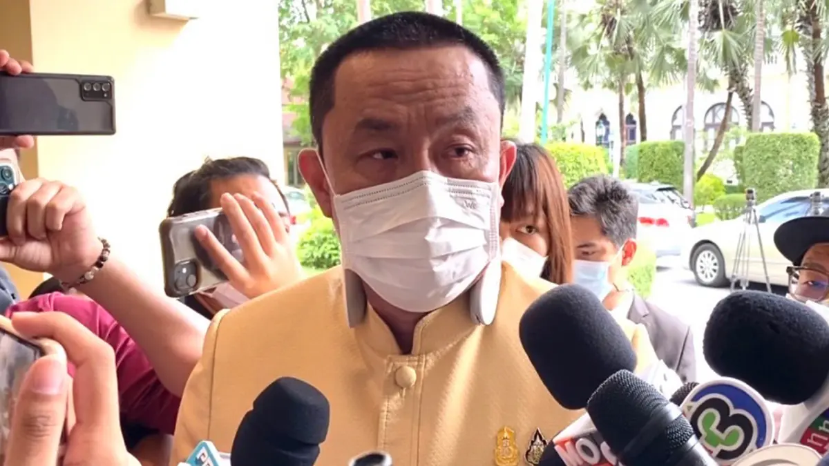“ศักดิ์สยาม” ชี้ ปม “กนกวรรณ” รอกระบวนการยุติธรรมถึงที่สุด ไม่กดดันให้ลาออก “ศักดิ์สยาม” ชี้ ปม “กนกวรรณ” รอกระบวนการยุติธรรมถึงที่สุด ไม่กดดันให้ลาออก