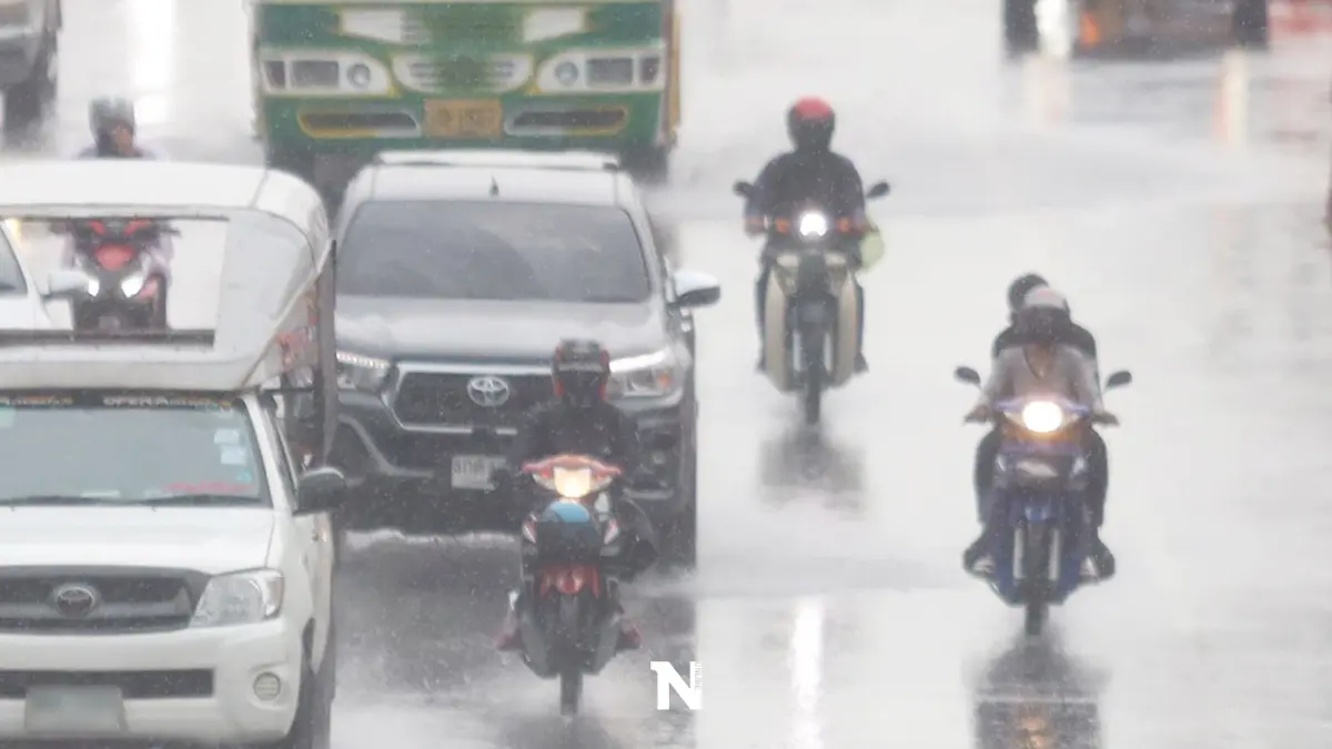 "กรมอุตุ" เตือนพรุ่งนี้ (24 มิ.ย.) ฝนตกหนัก 46 จังหวัด กทม.-ปริมณฑลฝนร้อยละ 60 "กรมอุตุ" เตือนพรุ่งนี้ (24 มิ.ย.) ฝนตกหนัก 46 จังหวัด กทม.-ปริมณฑลฝนร้อยละ 60