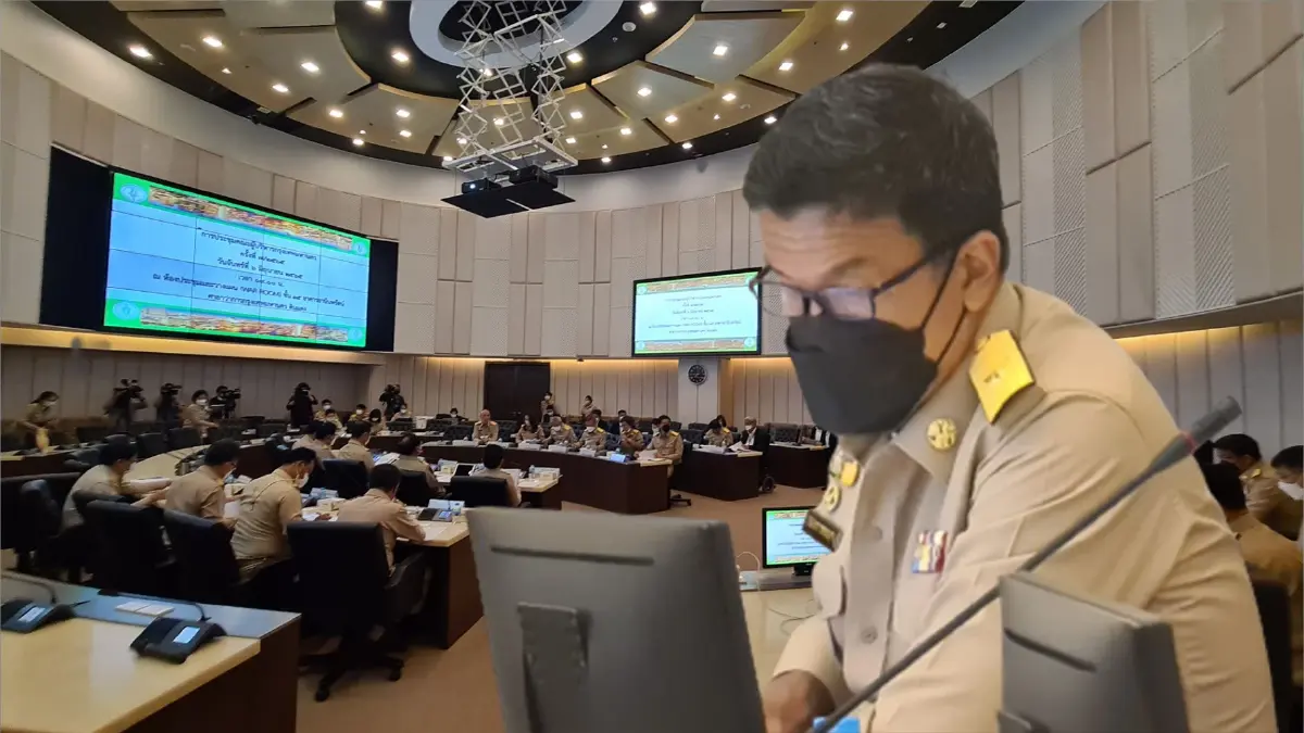 ชัชชาติ ประเดิมประชุมผู้บริหารกทม.นัดแรก จี้ถามเมื่อไร"ถอดหน้ากากอนามัย" ชัชชาติ ประเดิมประชุมผู้บริหารกทม.นัดแรก จี้ถามเมื่อไร"ถอดหน้ากากอนามัย"