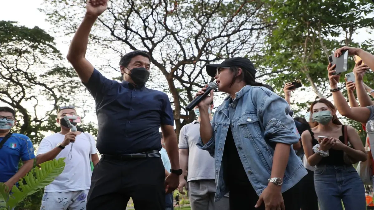 “ชัชชาติ” ร่วมกิจกรรมดนตรีในสวน บรรยากาศเป็นไปด้วยความสนุกสนาน “ชัชชาติ” ร่วมกิจกรรมดนตรีในสวน บรรยากาศเป็นไปด้วยความสนุกสนาน