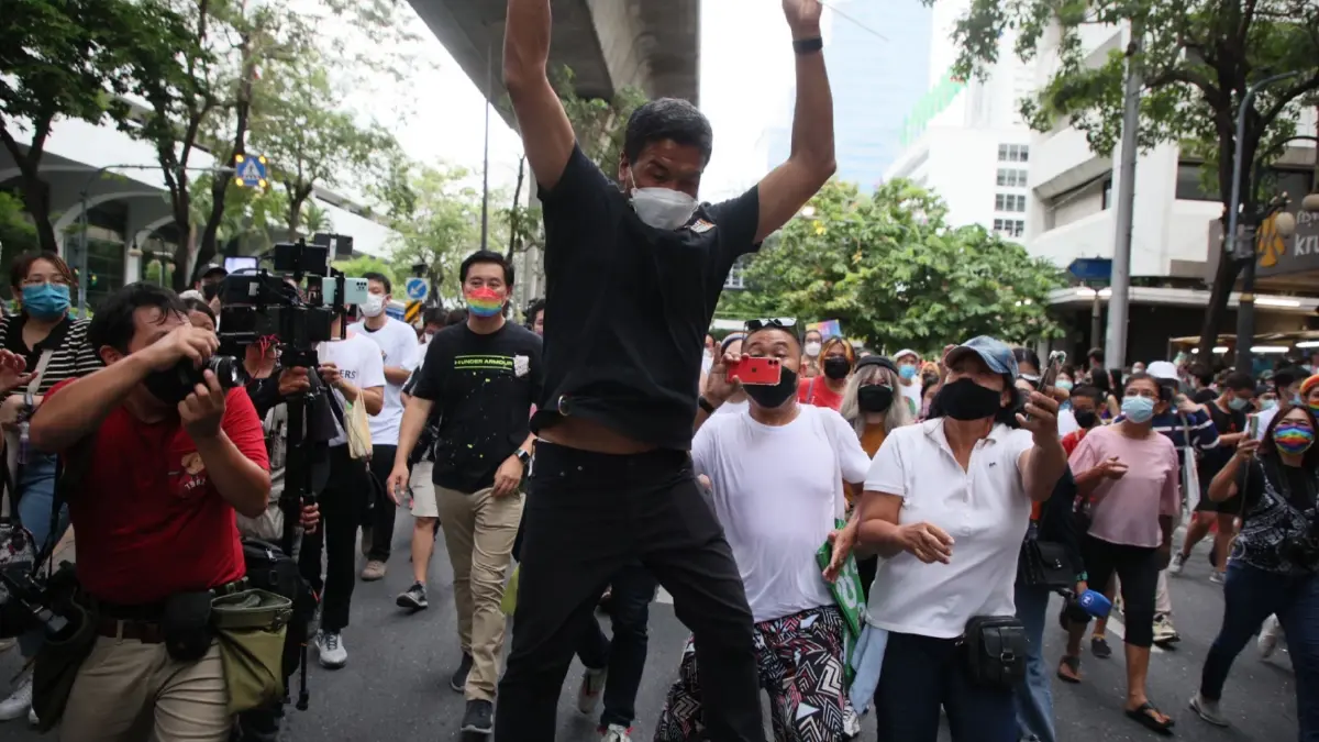 ชัชชาติ ร่วมกิจกรรม Pride Month ยันพร้อมหนุนร่าง พ.ร.บ.สมรสเท่าเทียมเต็มที่