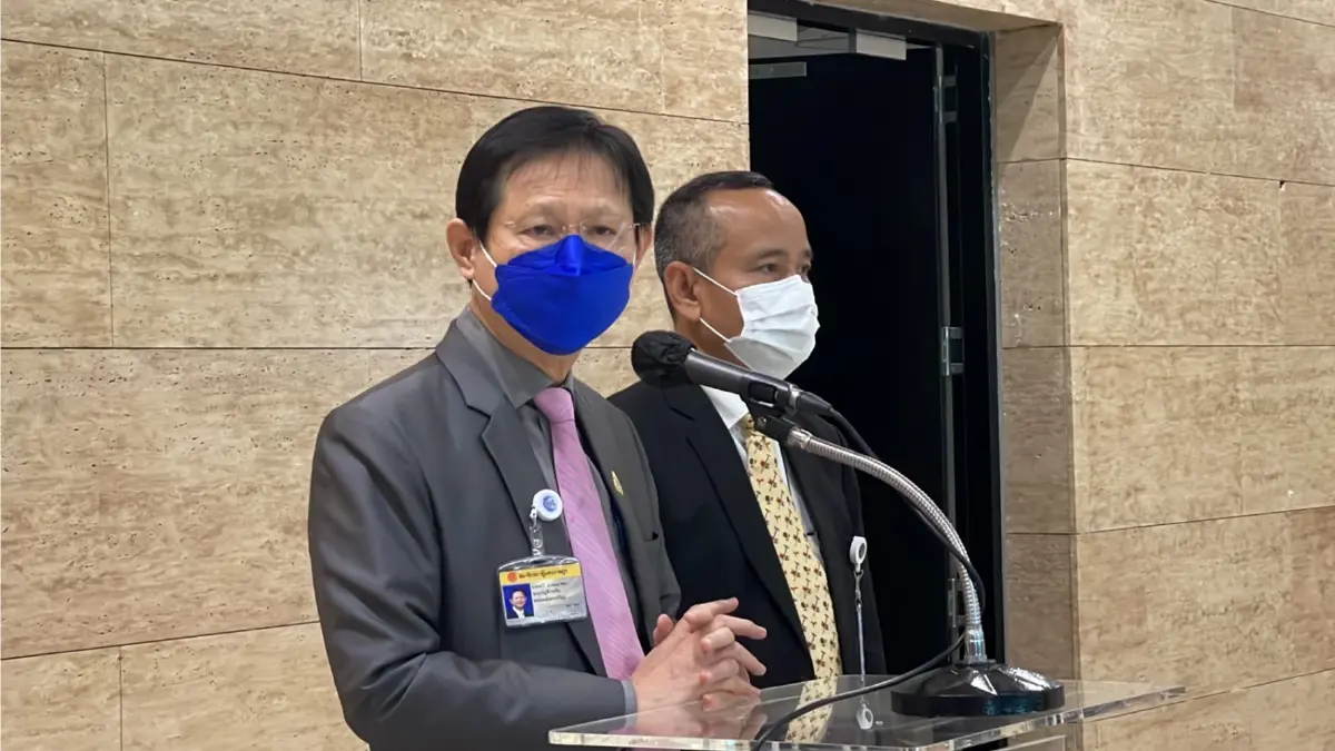 “หมอระวี” ยัน พรรคเล็กไม่ได้ใช้ปมคำนวณปาร์ตี้ลิสต์หาร 500 ต่อรองถอนตัว “หมอระวี” ยัน พรรคเล็กไม่ได้ใช้ปมคำนวณปาร์ตี้ลิสต์หาร 500 ต่อรองถอนตัว