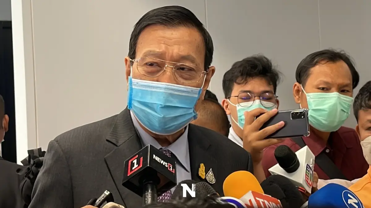 "พรเพชร"ชี้เรื่องปกติตั้งคนไว้ใจเป็นผู้ช่วยส.ว. ยันไม่ผิดกฎหมาย "พรเพชร"ชี้เรื่องปกติตั้งคนไว้ใจเป็นผู้ช่วยส.ว. ยันไม่ผิดกฎหมาย