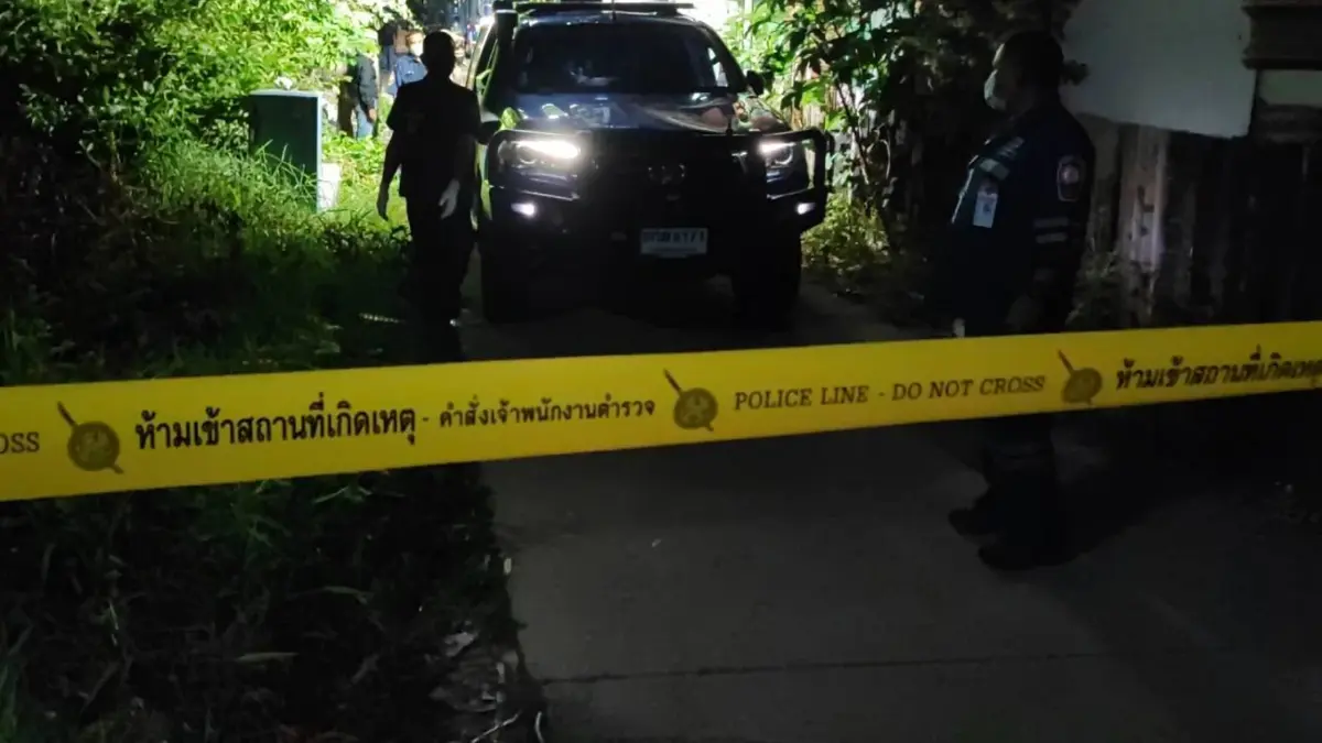 ด่วน สุดเหี้ยม กราดยิง "ดาบตำรวจ" สภ.คลองหลวง ดับคาเครื่องแบบ
