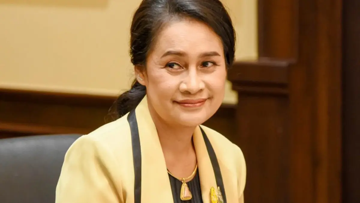 "กนกวรรณ" ปัดหลบหนีคดีรุกป่าเขาใหญ่ เตรียมเข้ารายงานตัวสู้คดีพรุ่งนี้ "กนกวรรณ" ปัดหลบหนีคดีรุกป่าเขาใหญ่ เตรียมเข้ารายงานตัวสู้คดีพรุ่งนี้