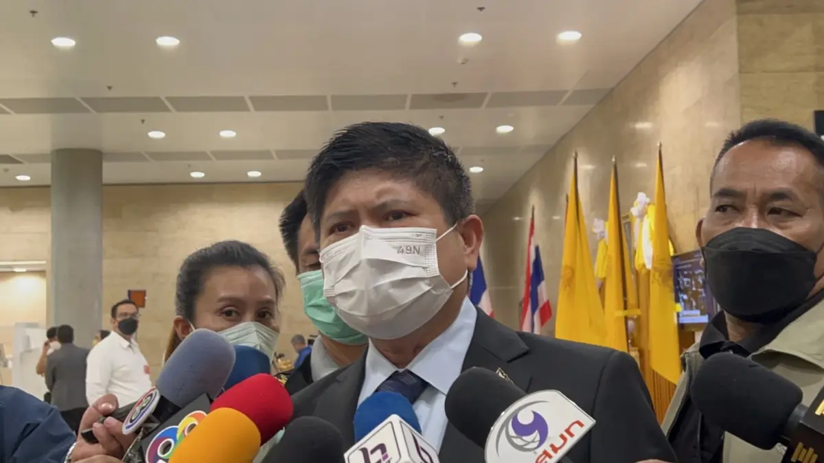"เสกสกล" เต้นแจง "สมคิด" แฉใช้ตั๋วช้างเส้น "บิ๊กตู่"  ดันลูกเข้าตำรวจ