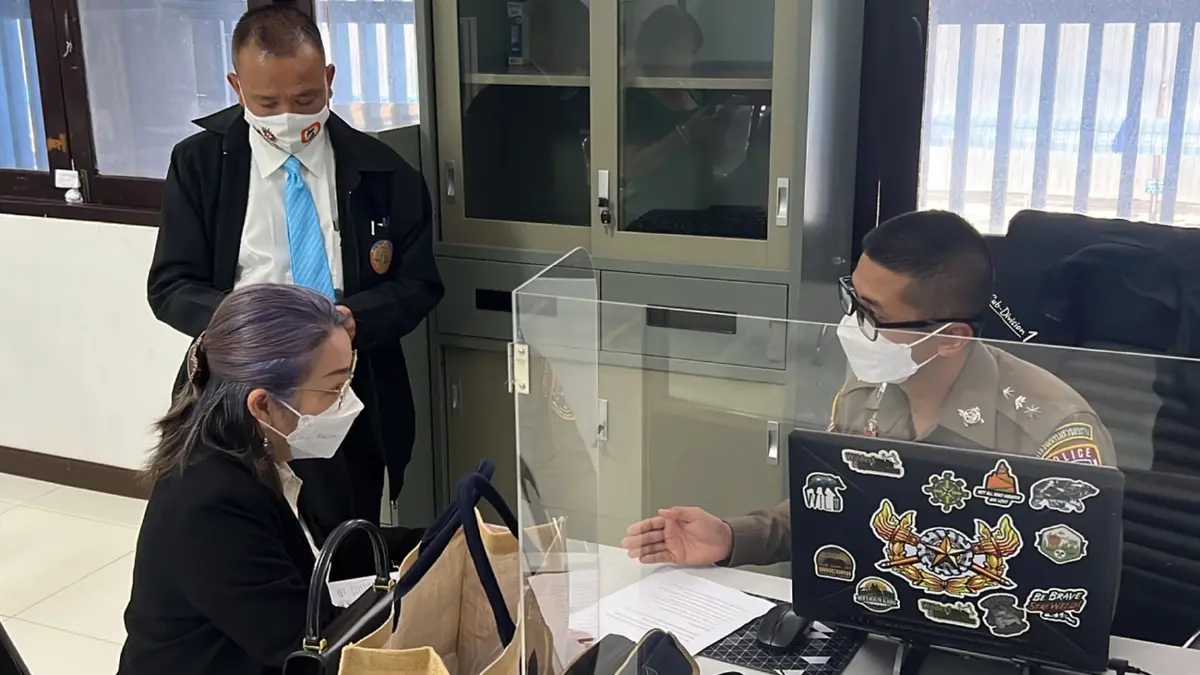 แจ้งจับ "ด๊อกเตอร์" โปรไฟล์หรู เสนอแอร์เก่าย้อมแมวขาย