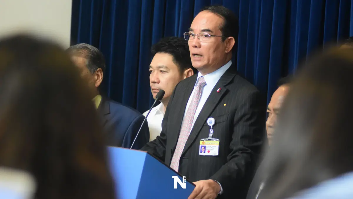 "ชินวรณ์"เชื่อสูตรคำนวณปาร์ตี้ลิสต์ทางไหนก็จบที่ศาลรธน. "ชินวรณ์"เชื่อสูตรคำนวณปาร์ตี้ลิสต์ทางไหนก็จบที่ศาลรธน.