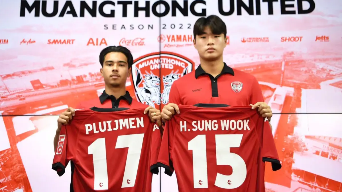 เมืองทองเปิดตัว "ฮง ซอง-วุค - โรนัน เปลยจ์เมน" ร่วมทีมฤดูกาลใหม่