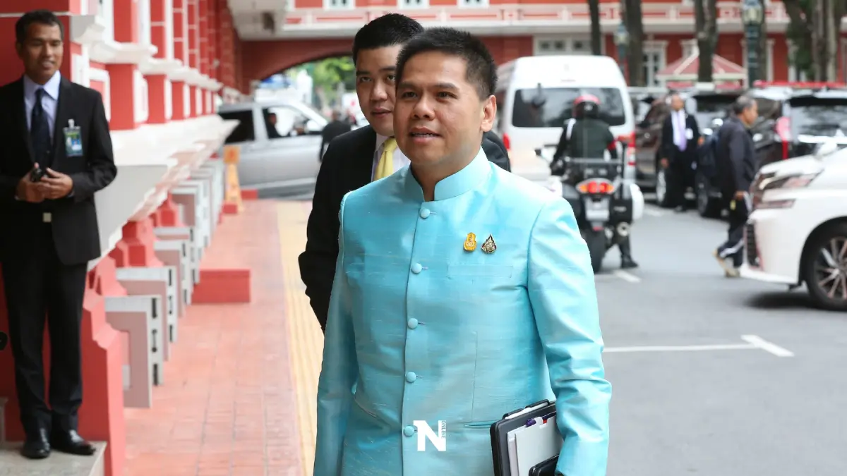 "วราวุธ"ชี้เป็นเอกสิทธิ์ 3 ส.ส.งดออกเสียงให้"จุรินทร์"ศึกซักฟอก "วราวุธ"ชี้เป็นเอกสิทธิ์ 3 ส.ส.งดออกเสียงให้"จุรินทร์"ศึกซักฟอก