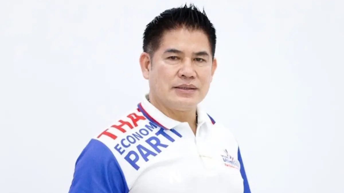 "ผู้กองธรรมนัส" เตรียมโบกมือลา "บิ๊กป้อม" ถอนตัวร่วมรัฐบาล "ผู้กองธรรมนัส" เตรียมโบกมือลา "บิ๊กป้อม" ถอนตัวร่วมรัฐบาล