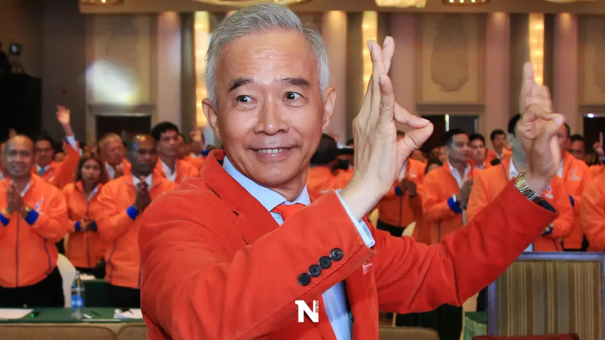 "สุวัจน์"ประกาศคัมแบ็คโคราชย้ำทุกนโยบายพร้อมรับใช้ปชช. "สุวัจน์"ประกาศคัมแบ็คโคราชย้ำทุกนโยบายพร้อมรับใช้ปชช.