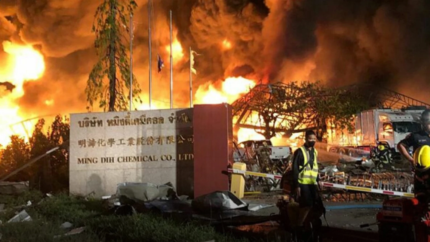 ครบรอบ 1 ปี "ไฟไหม้โรงงานหมิงตี้ฯ" มหาอัคคีภัยย่านกิ่งแก้ว ครบรอบ 1 ปี "ไฟไหม้โรงงานหมิงตี้ฯ" มหาอัคคีภัยย่านกิ่งแก้ว